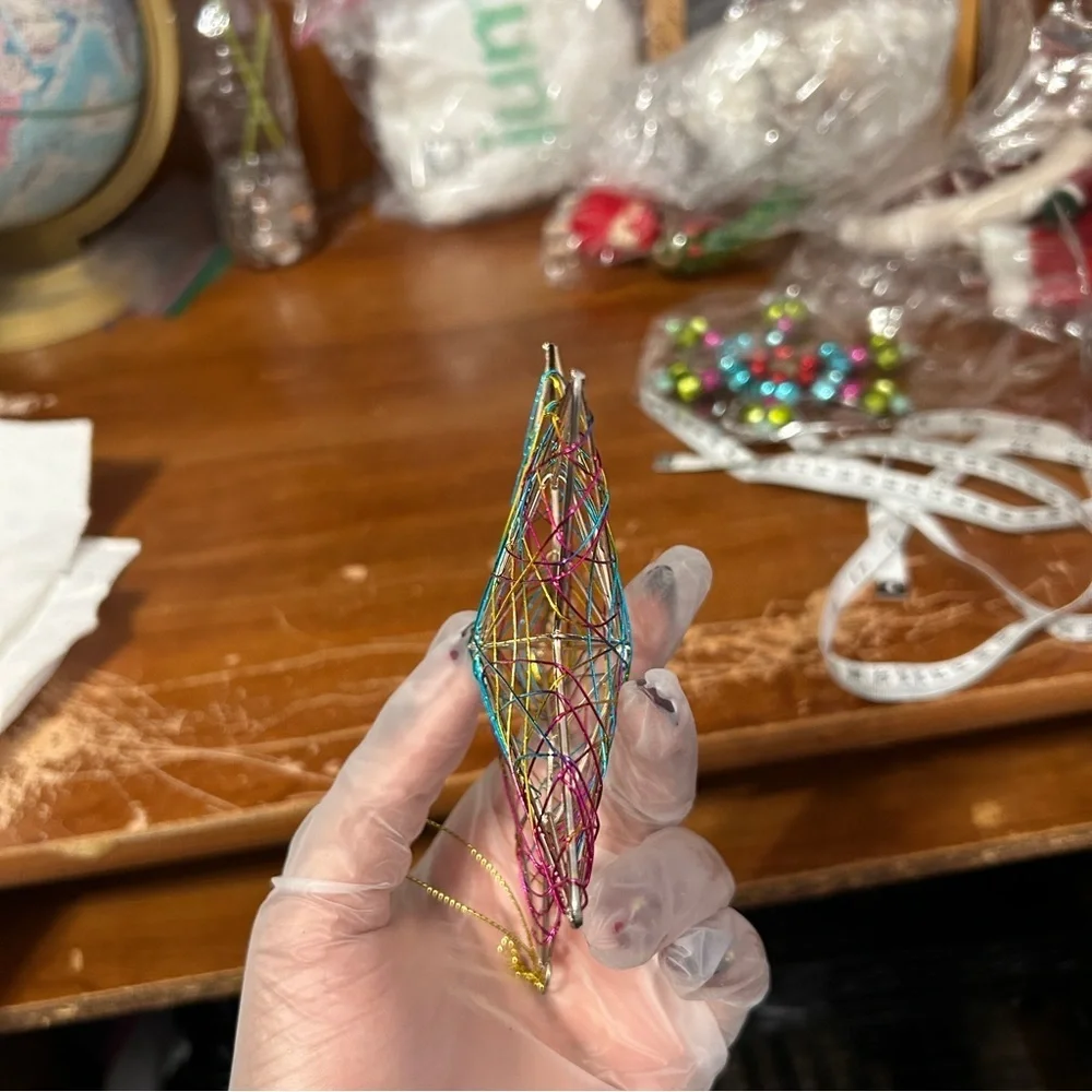 Multicolor Wire Art Star Christmas Ornament - “Mistletoe”